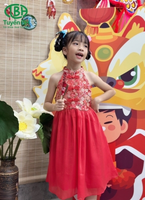 Yếm đỏ phối gấm 