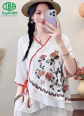 Áo linen lụa Trắng vạt chéo họa tiết hoa hồng