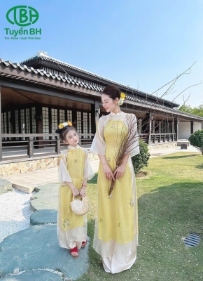 Áo dài voan lin Vàng cho bé