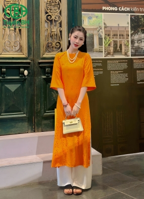Áo dài gấm lụa Cam 5 cúc tay loe