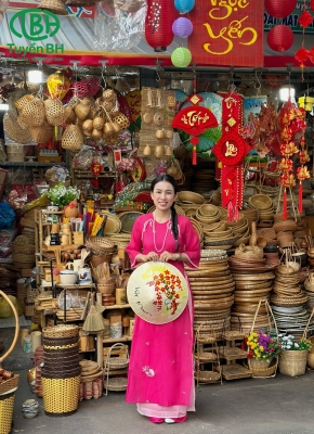 Áo dài Tường Lan Mẹ Hồng sen