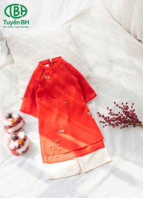 Áo dài Khánh Vy bé Đỏ