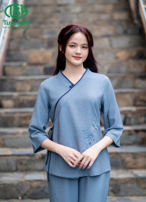 Bộ đũi thêu có dây cột giả 
