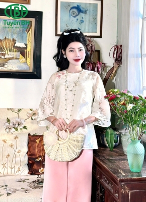 Bộ von tơ nơ vai màu kem