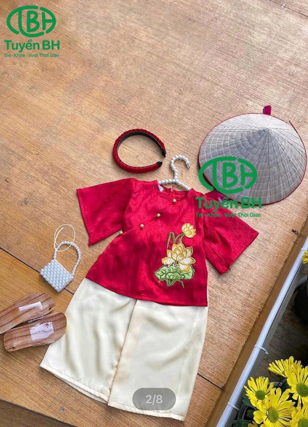 Bà Ba Thêu Hoa Cho Bé 