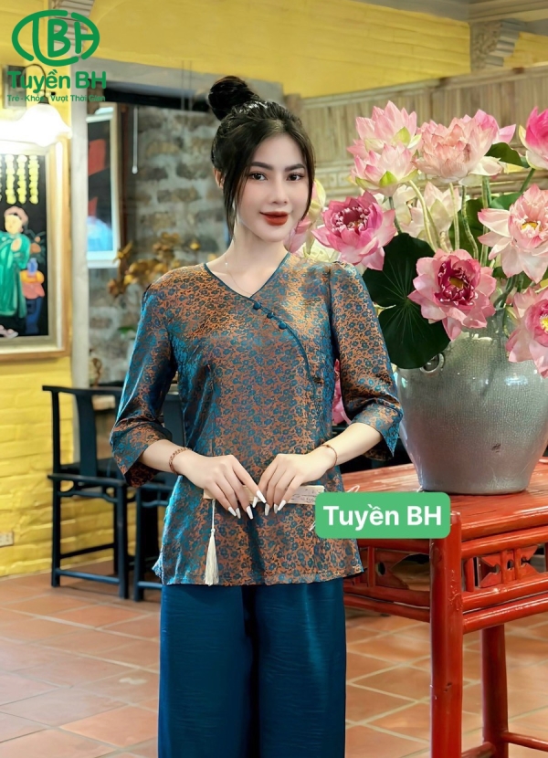 Đồ Lam Cổ Tim Tơ Tằm 