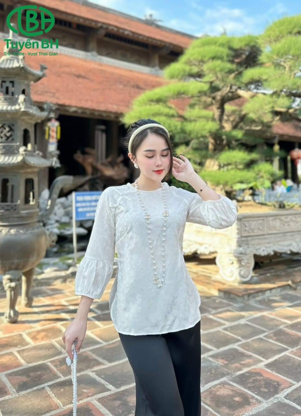 Bộ lam tơ tằm cao cấp cổ tết Trắng 