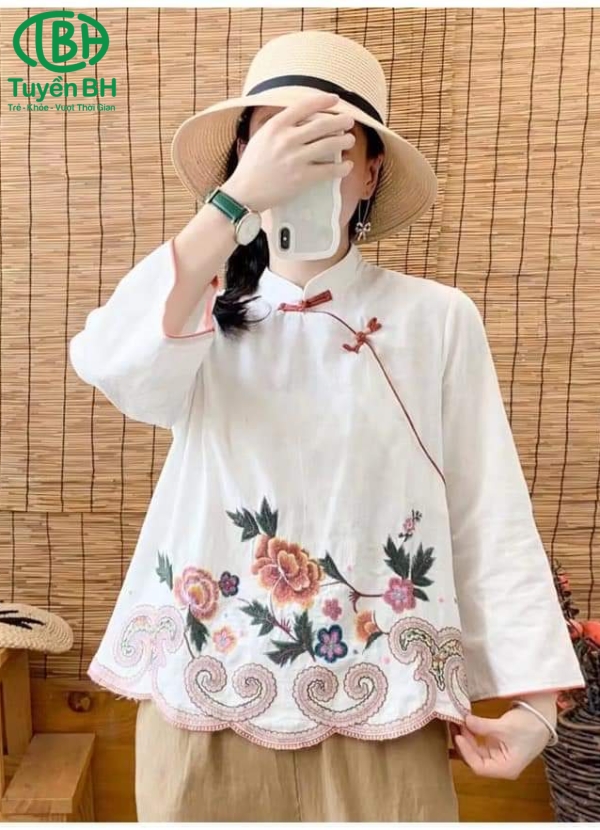 Áo linen thêu hoa hồng màu Vàng