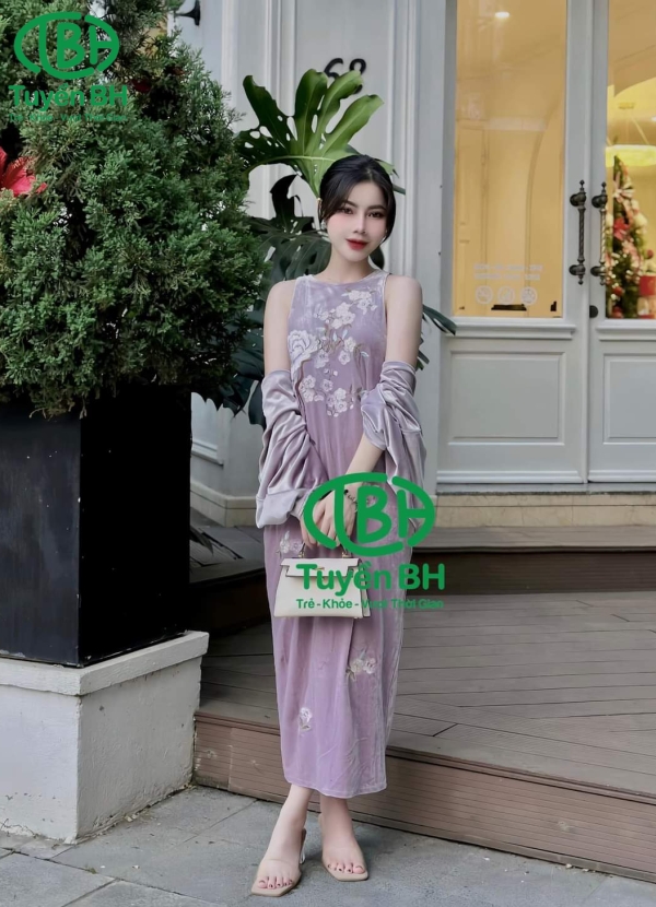 Áo dài Tím thêu hoa kèm khoác ngoài 