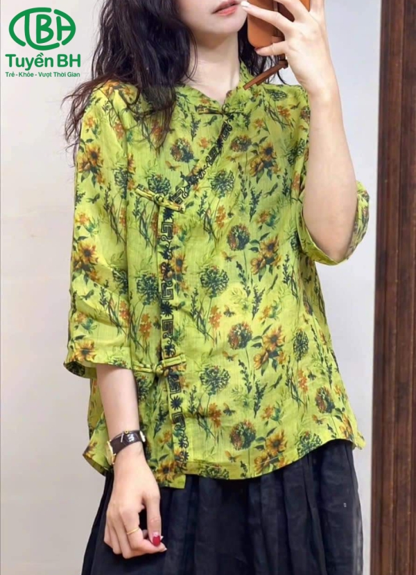 Áo linen Tím vạt chéo viền hoa