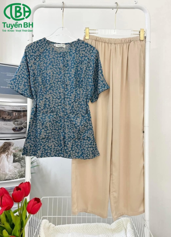 Bộ bà ba tay ngắn 2 túi Hồng hoa nhí