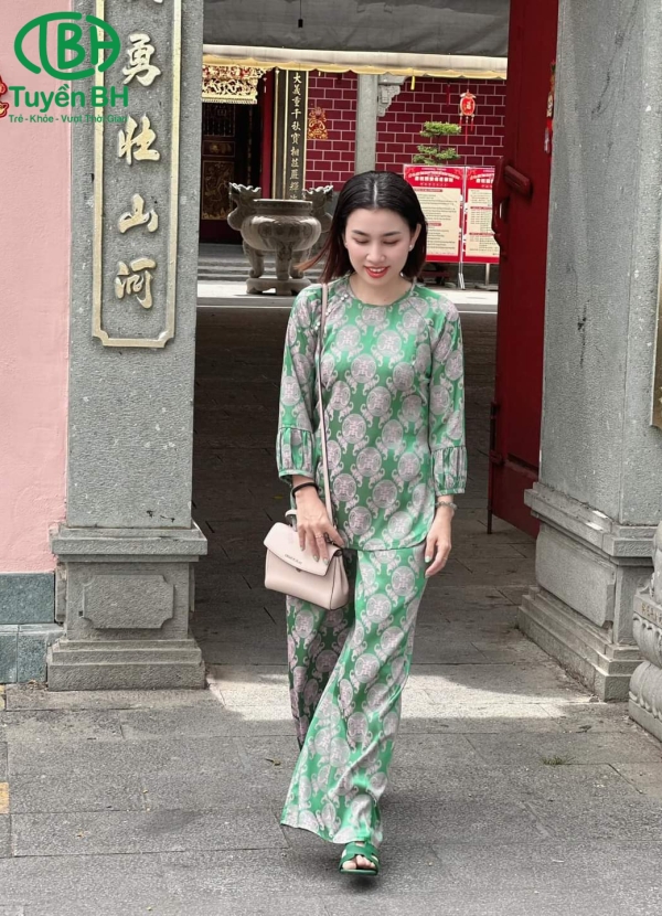 Bộ lam chữ thọ Hồng thiết kế thủ công tay lồng đèn