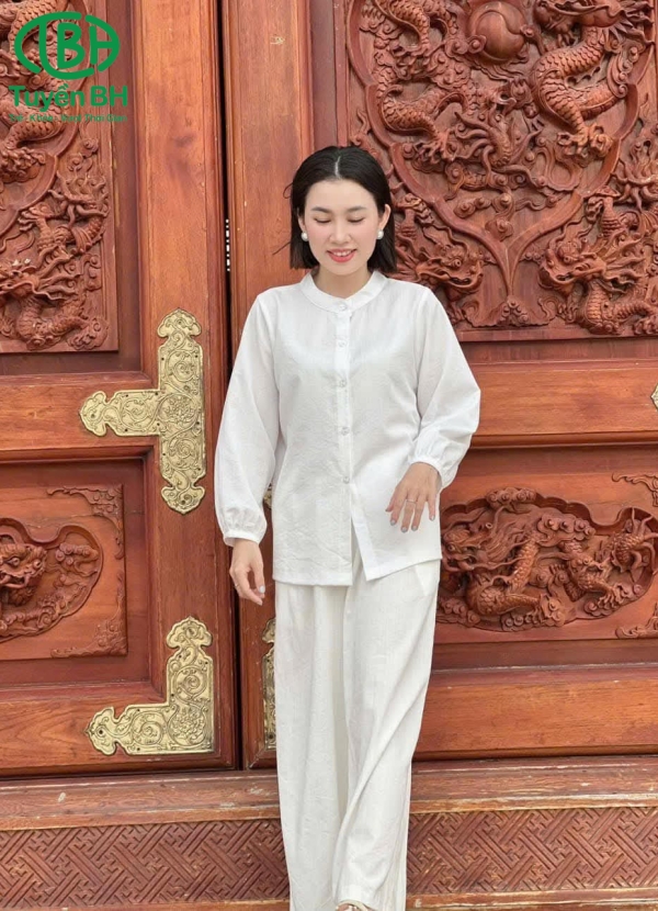 Bộ thiền Trắng nữ thiết kế thủ công tay dài ống bo
