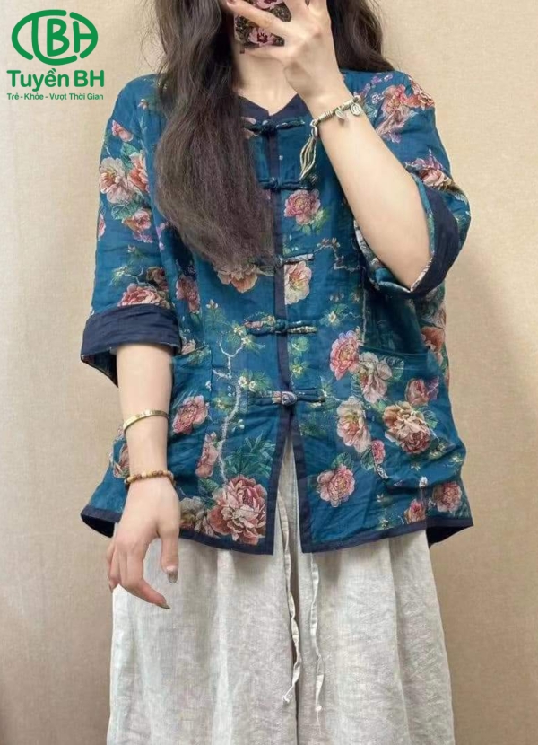 Áo linen Đỏ cúc tàu họa tiết hoa mẫu đơn 