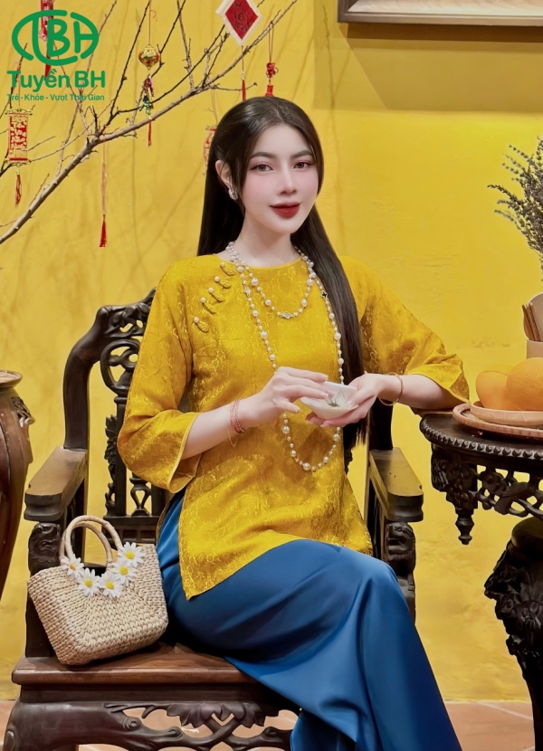 Set Tầm Khuê 5 cúc ngọc Trắng 