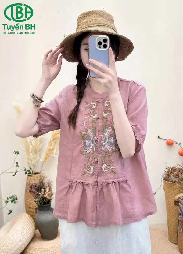 Áo linen Xanh thêu họa tiết tay ren