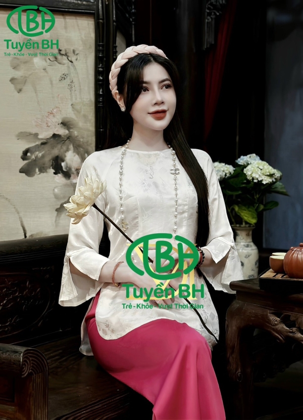 Bộ tơ tằm trúc mai áo Trắng quần Trắng