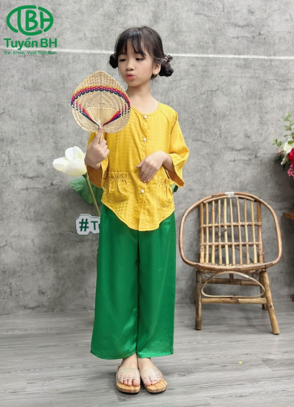 Bà ba túi lộc màu Vàng