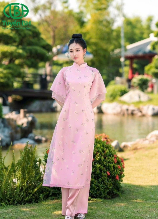 Áo dài hoa cúc màu Hồng