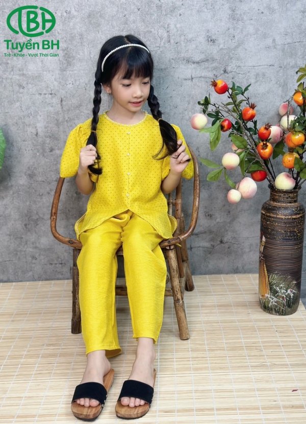 Bộ lam tay phồng chấm bi Cam