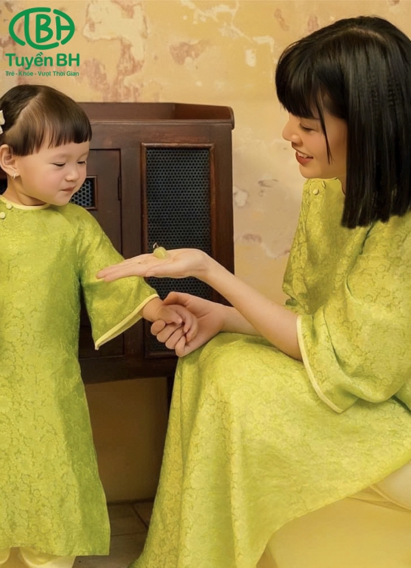 Áo dài tiểu vy cho mẹ màu Đỏ