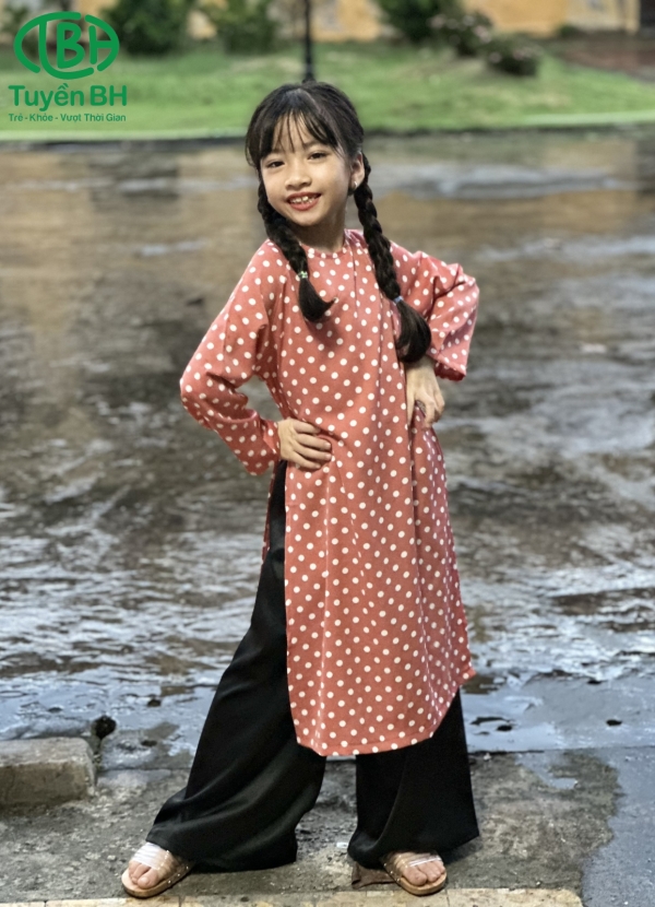 Áo dài chấm bi màu Đỏ 