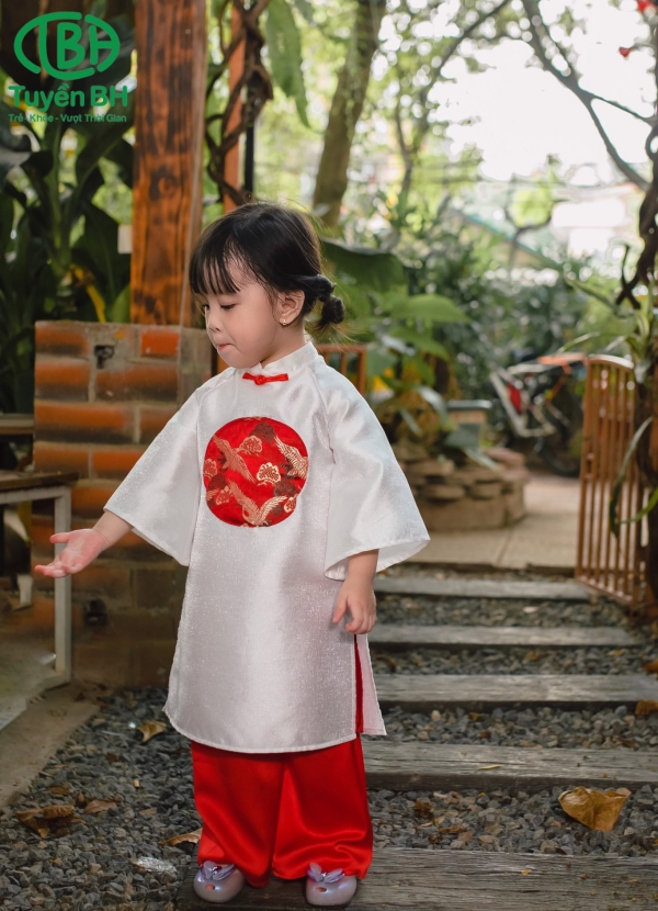 Áo dài bé gái phối Đỏ thêu phượng hoàng 
