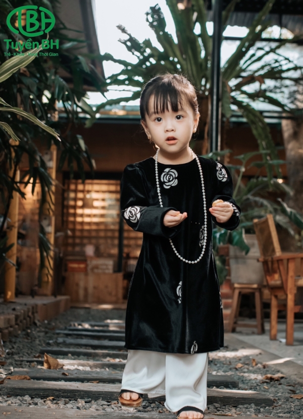 Áo dài nhung Đỏ bé gái thêu hoa hồng 