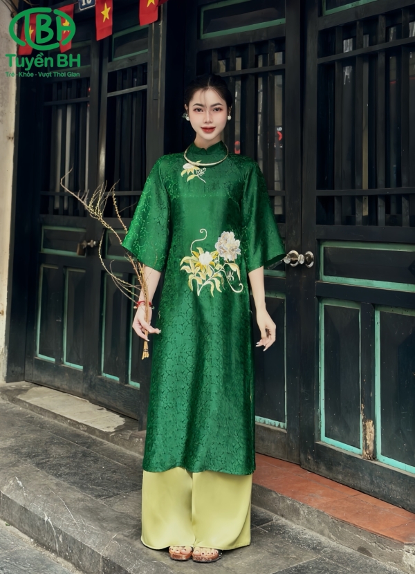 Áo dài Xanh dương tơ tằm cổ tàu thêu cao cấp 