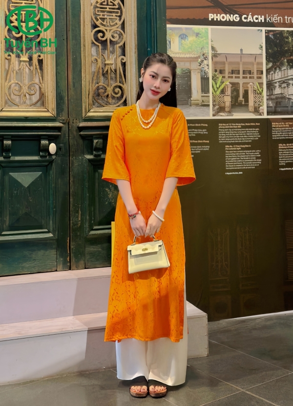 Áo dài gấm lụa Hồng 5 cúc tay loe