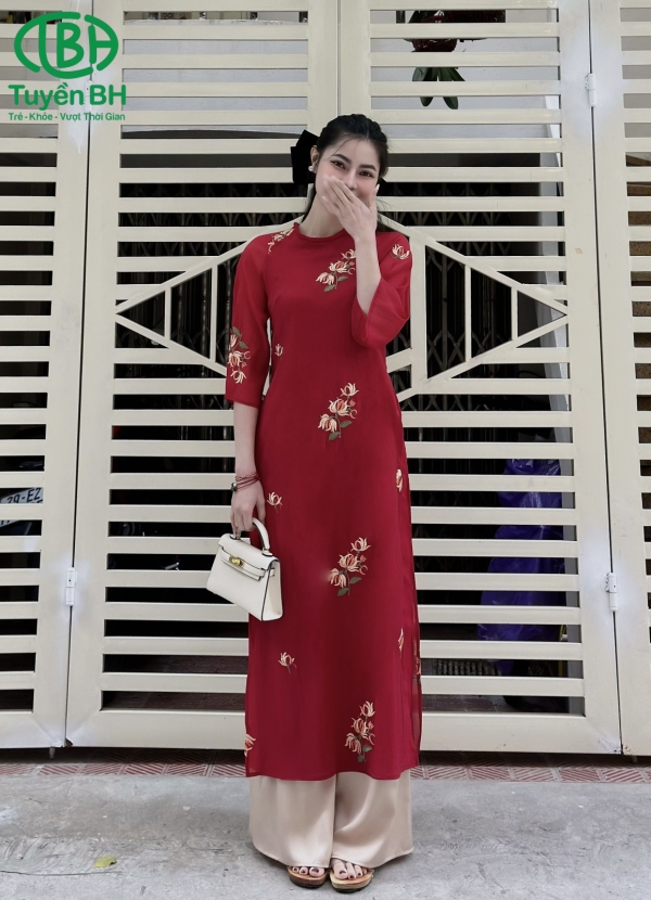 Áo dài cổ tết thêu hoa Đỏ 