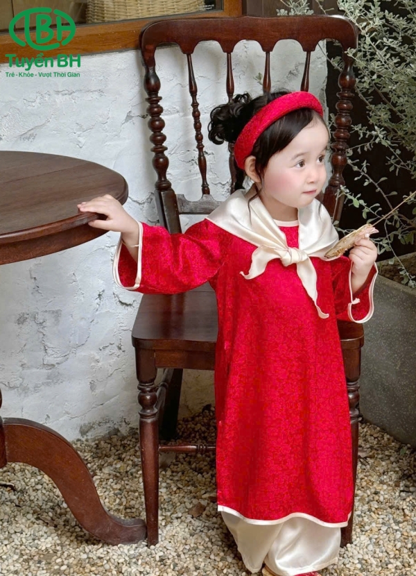 Áo dài Nam Phương Đỏ