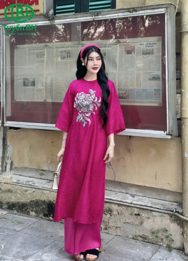 Áo dài tơ tằm Hồng sen thêu cúc 