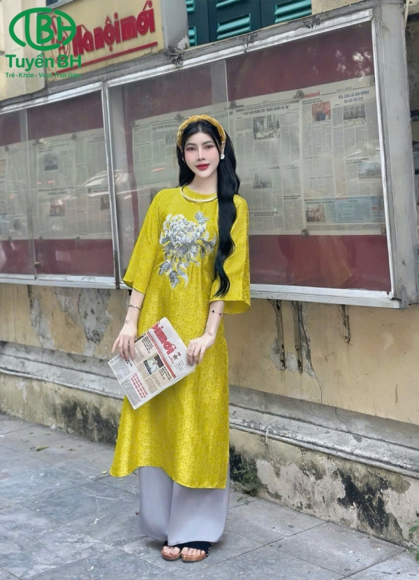 Áo dài tơ tằm Hồng sen thêu cúc 