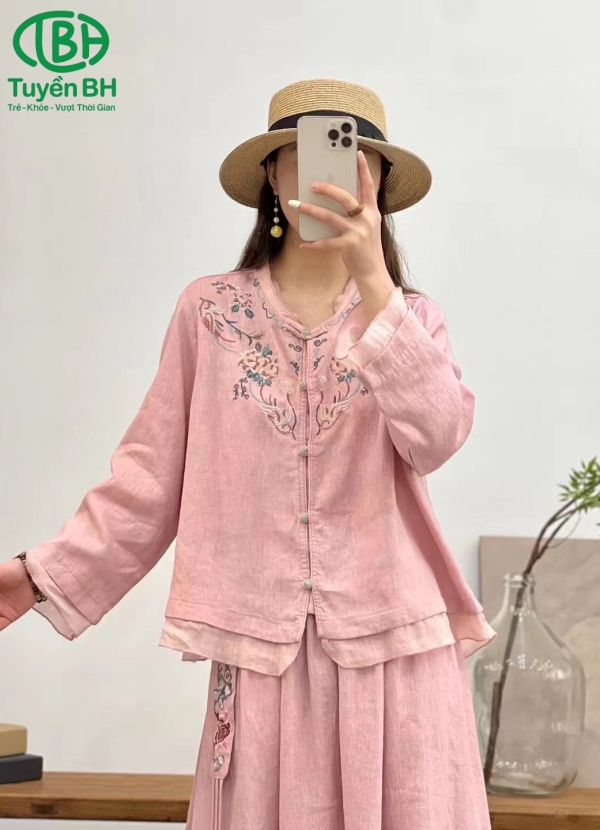 Áo linen Đỏ cúc xanh