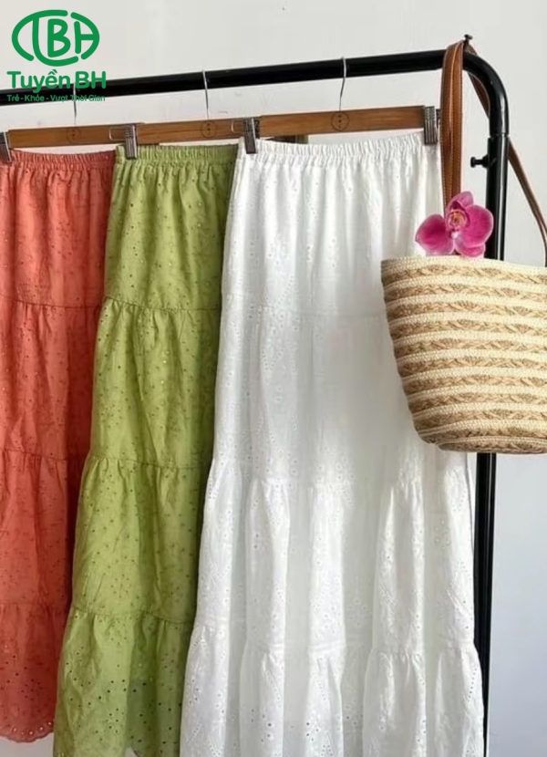 Chân váy maxi đi lễ chùa