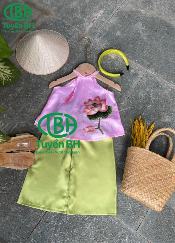 Set cổ yếm thêu sen màu Trắng