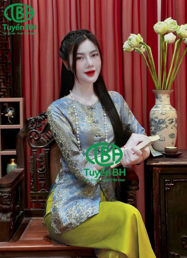 Bộ lam tơ tằm tay loe màu Xanh Dương