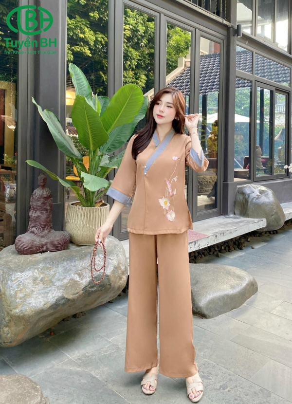 Bộ trượt chéo hoa sen màu Trắng 
