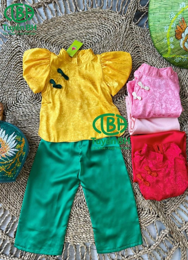 Bộ lam cổ tàu nút chéo màu Vàng