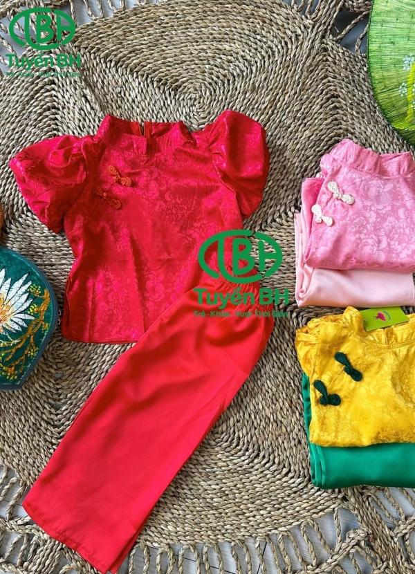 Bộ lam cổ tàu nút chéo màu Đỏ