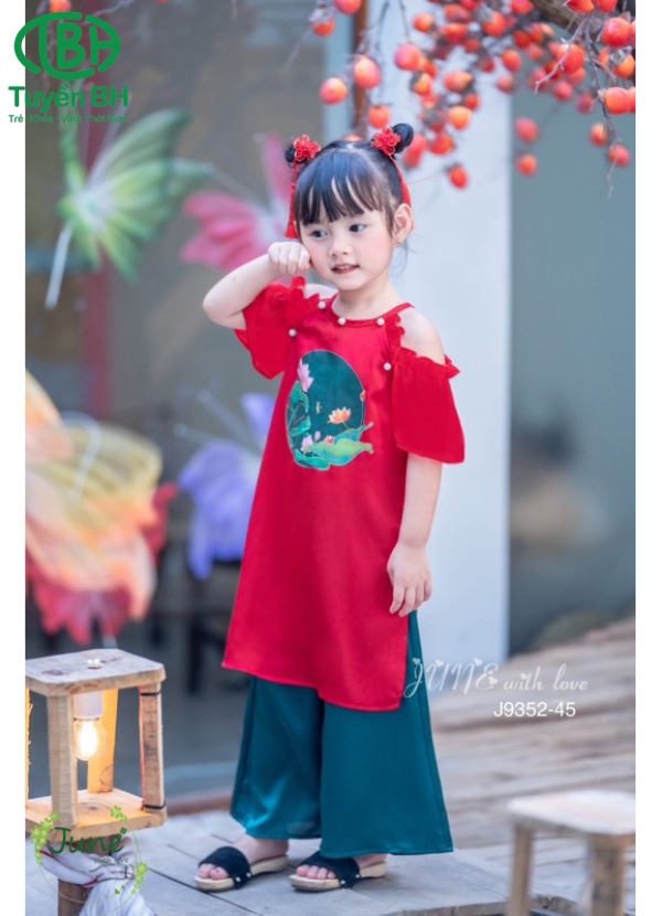 Áo dài cổ yếm viền ngọc Đỏ 