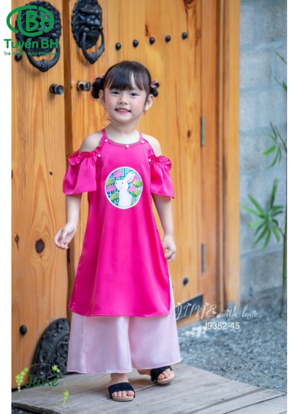 Áo dài cổ yếm viền ngọc Đỏ 