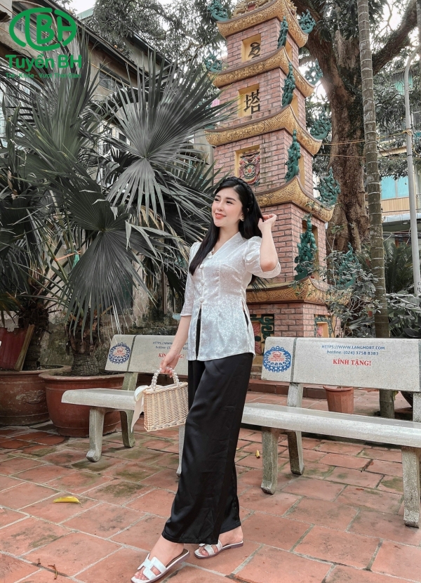 Đồ Lam Nữ Cổ Tim