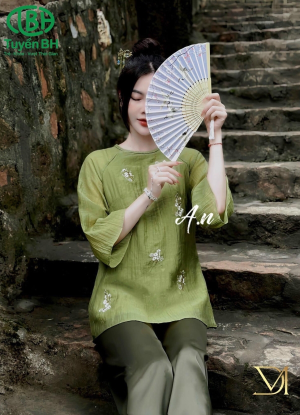 Đồ Lam Von Thêu 
