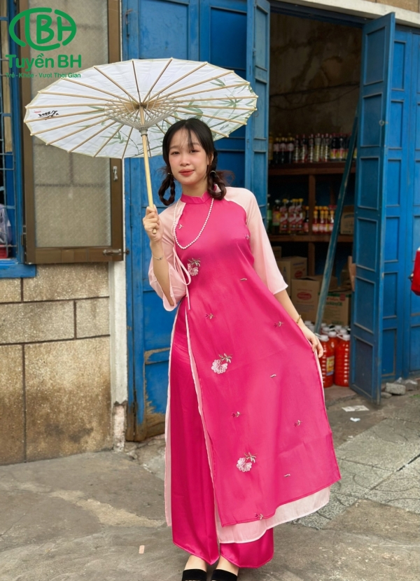 Áo dài Khánh Vy Mẹ Vàng