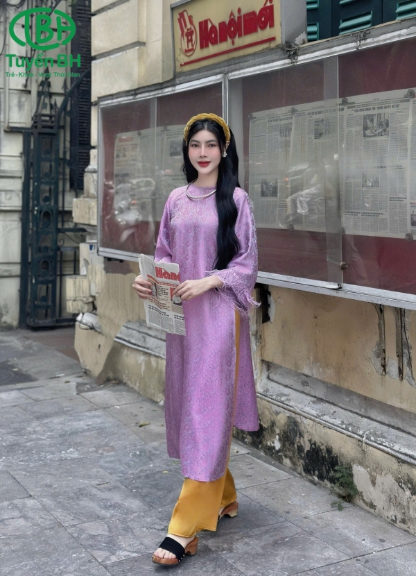 Áo dài tơ tằm tay lông đà điểu Tím