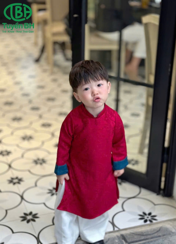 Áo dài Lục Bảo Đỏ