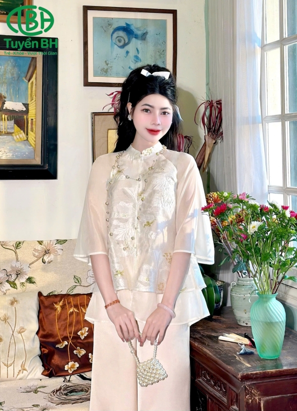 Bộ Gấm Taffa có cổ Hồng