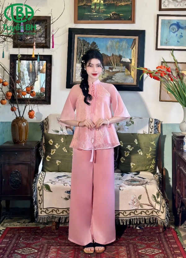 Bộ von thêu 2 lớp màu đỏ